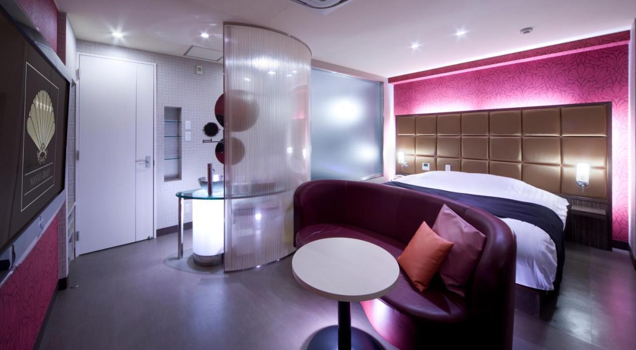 Hotel Glow Yokkaichi (Adults Only) Esterno foto