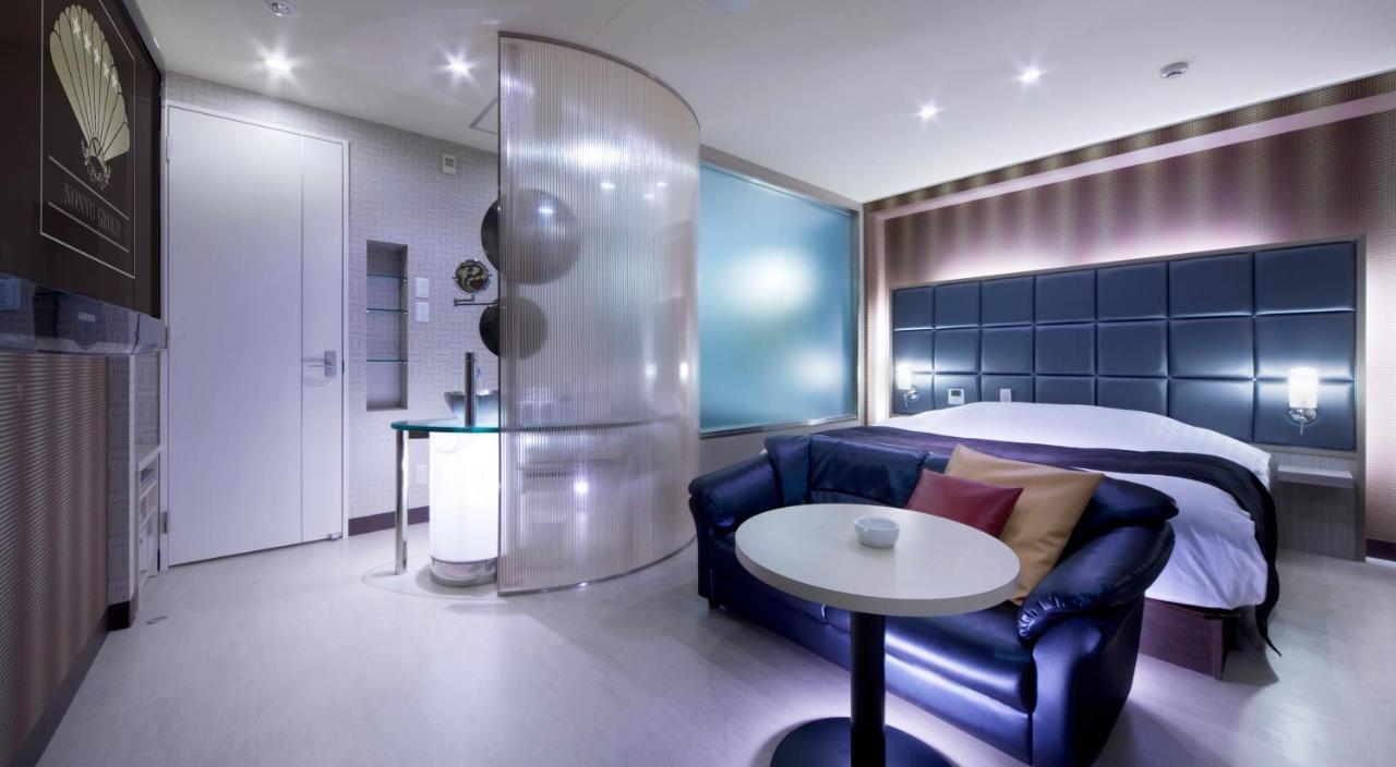 Hotel Glow Yokkaichi (Adults Only) Esterno foto