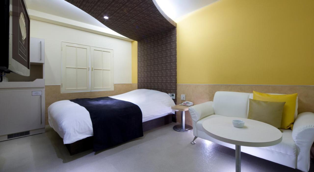 Hotel Glow Yokkaichi (Adults Only) Esterno foto